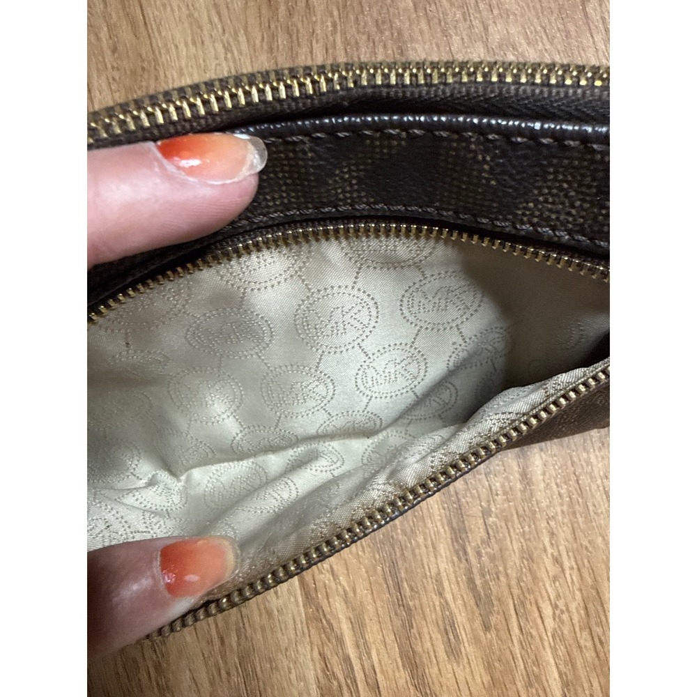 Michael Kors Brown Wristlet Pouch Gold Hardware Front Zip Pocket - Picture 4 of 6